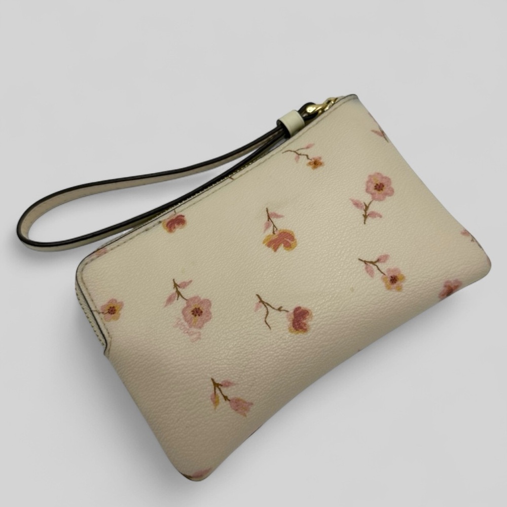 Coach Floral Print Wristlet in Chalk | Style F67550 - Picture 4 of 11